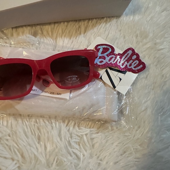 Barbie X Zara Sunglasses - Picture 10 of 11